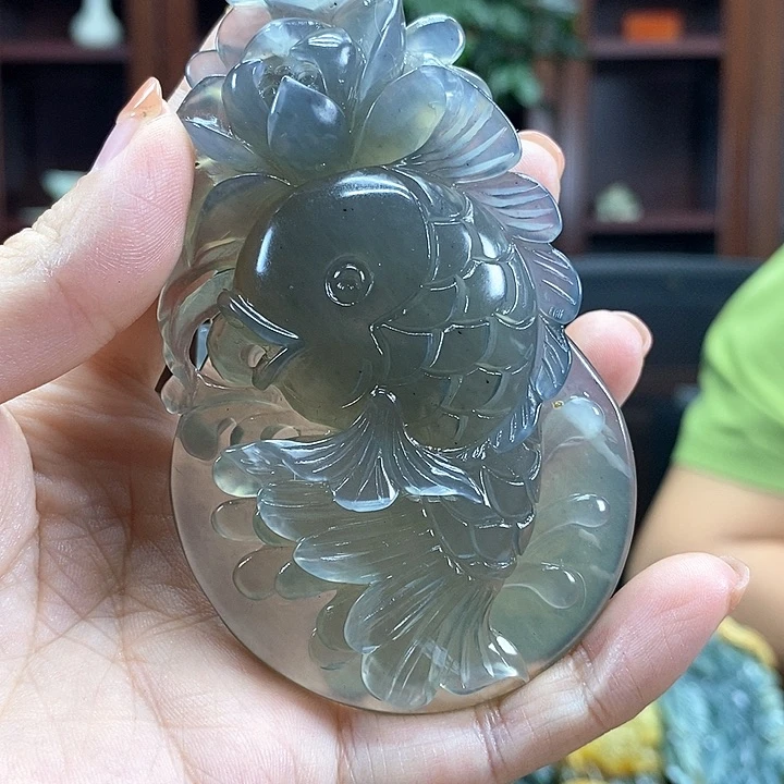 蛇纹石玉未镶嵌吊坠