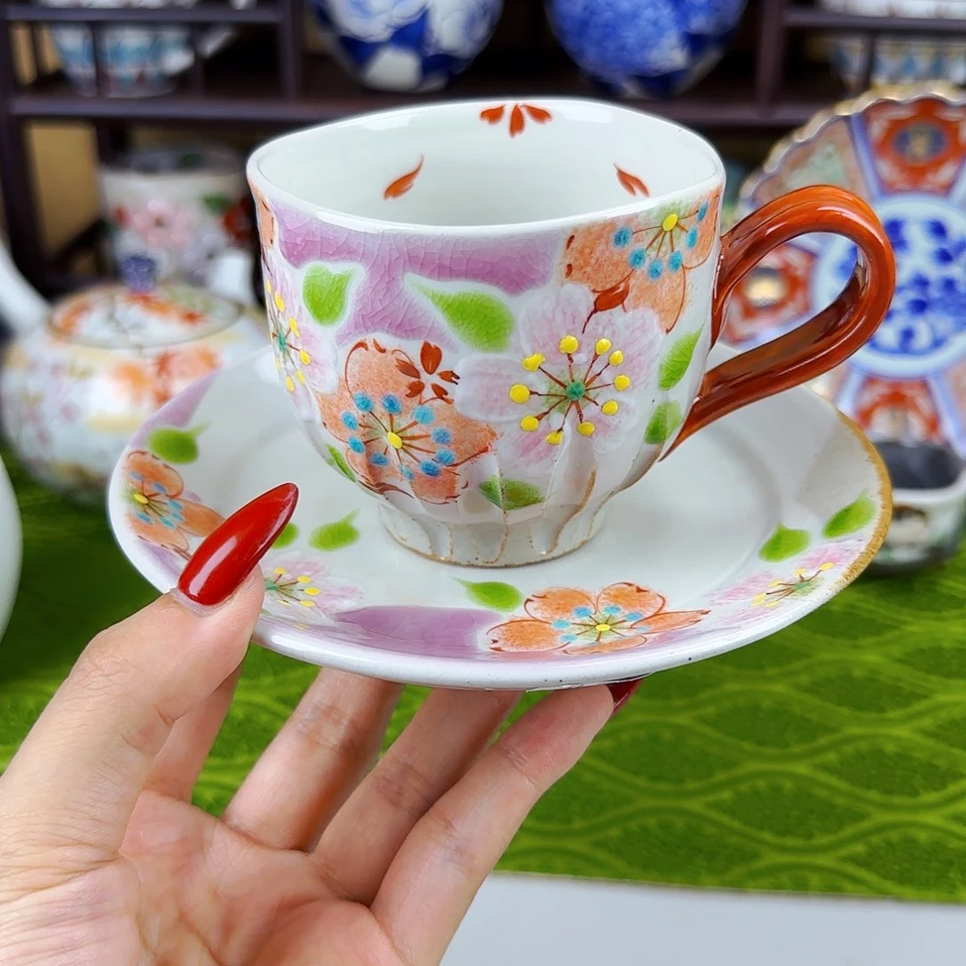 他家茶具瓷器真美