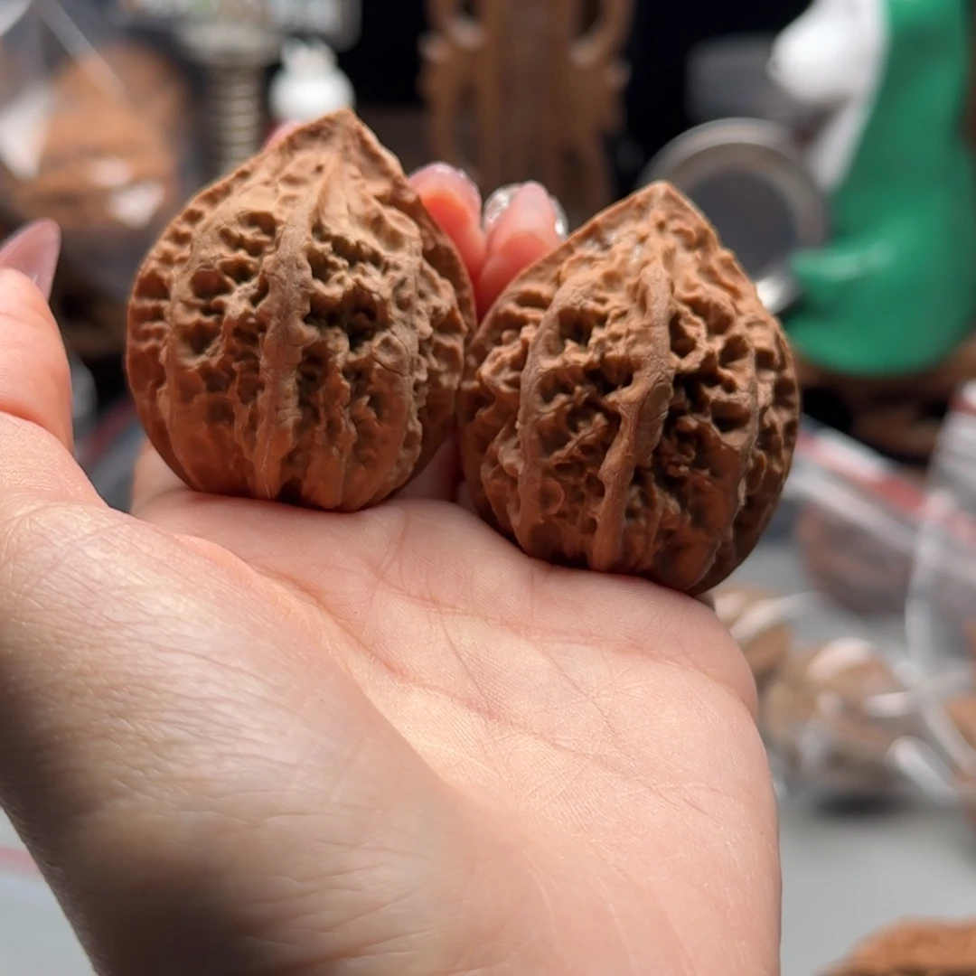 文玩核桃把件关东木子楸百核瑕疵196