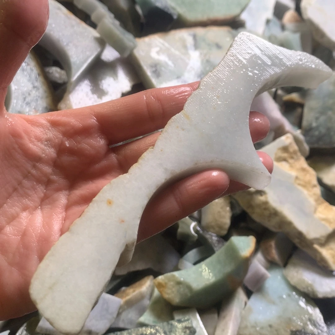 翡翠颈饰未镶嵌缅甸翡翠