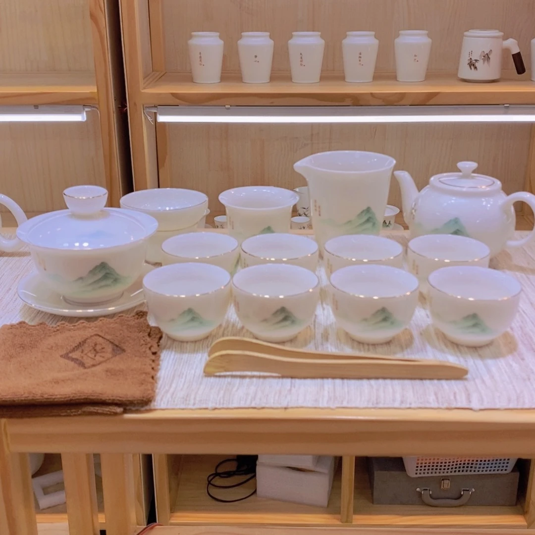 不止中国白羊脂玉瓷