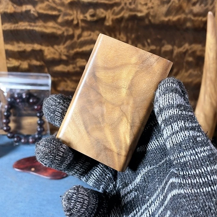 【闪购商品】华**化金丝楠木无事牌吊坠