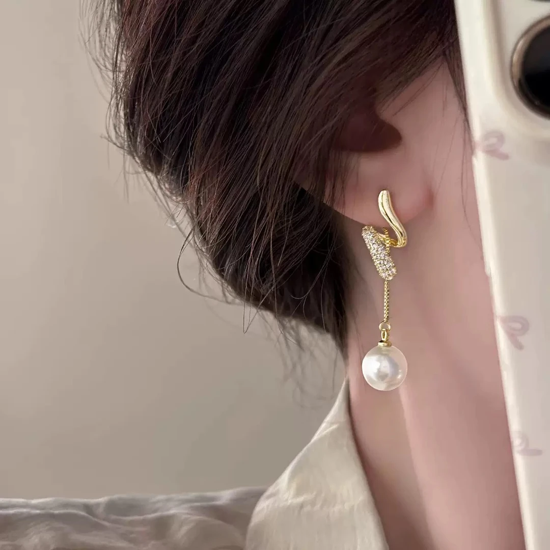 合金仿珍珠耳饰 耳钉适合小脸小个子耳饰女法式金色优雅时尚简约