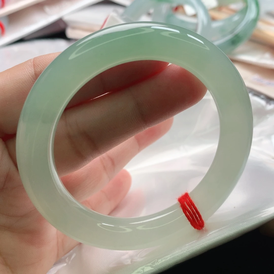 翡翠未镶嵌手镯缅甸51.52