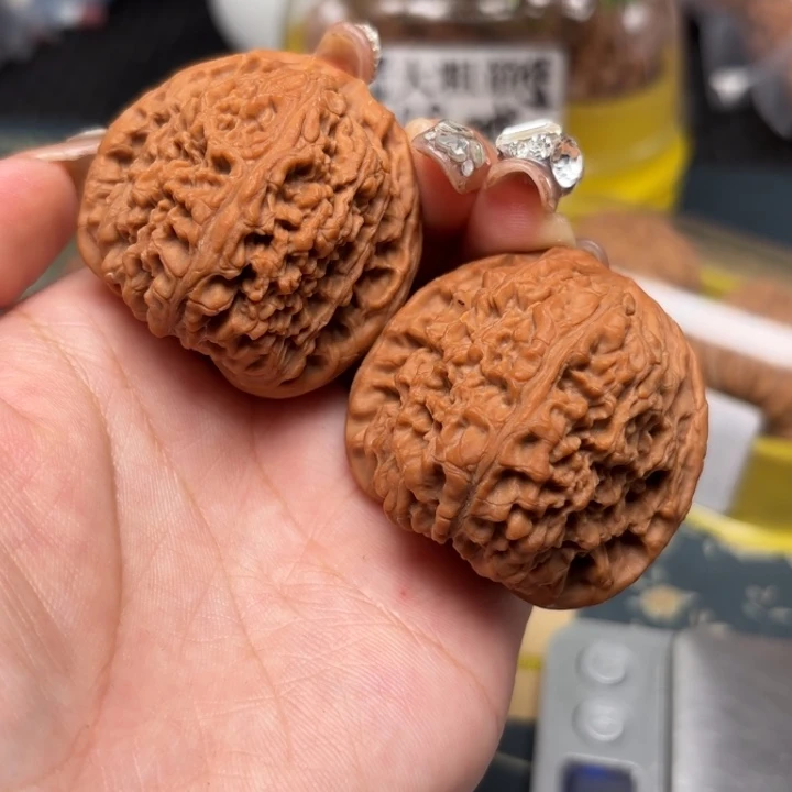 C***d吊坠文玩核桃42-32931-02