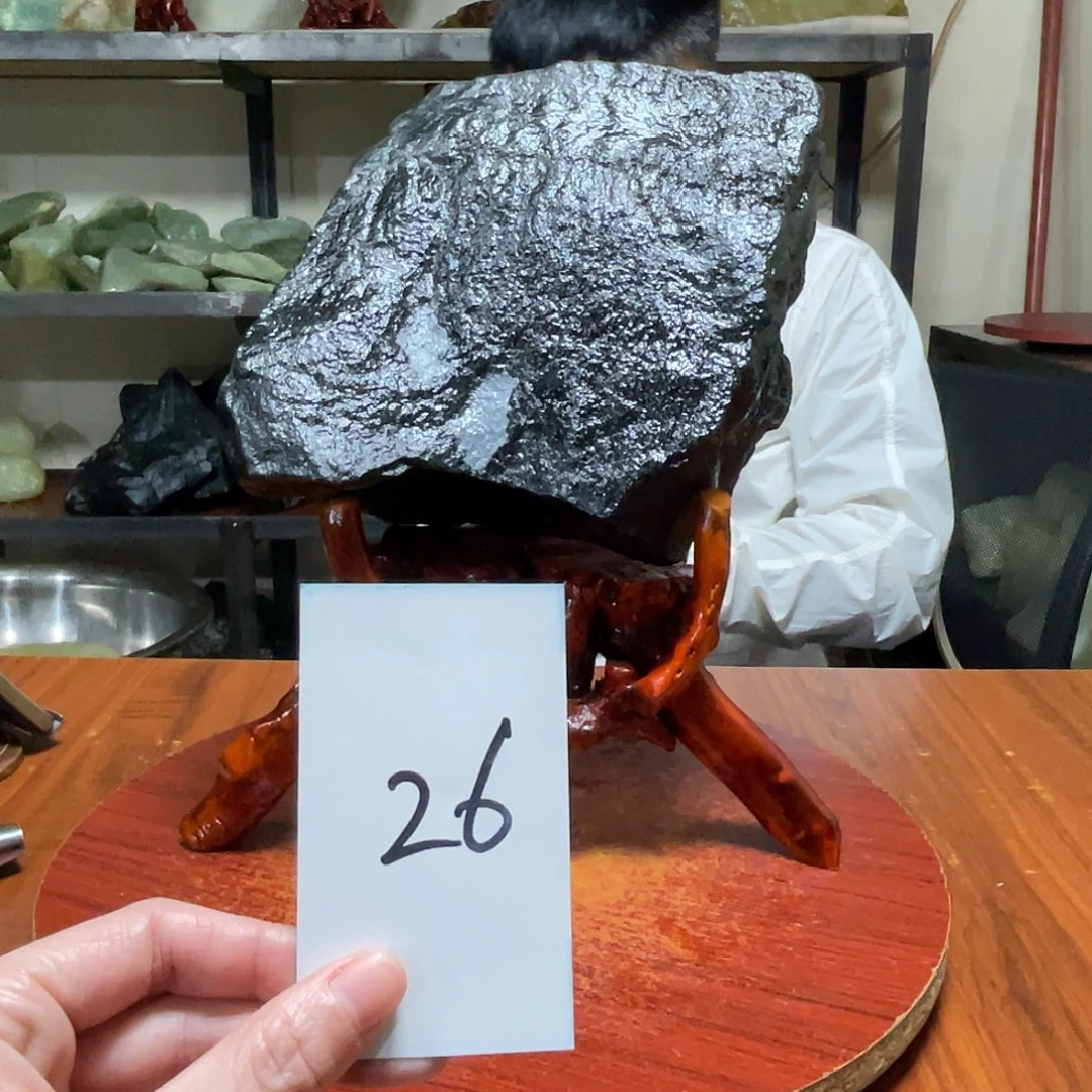 蛇纹石玉未镶嵌原石