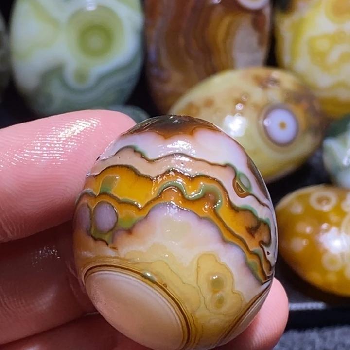 玛瑙/玉髓未镶嵌珠宝奇石141