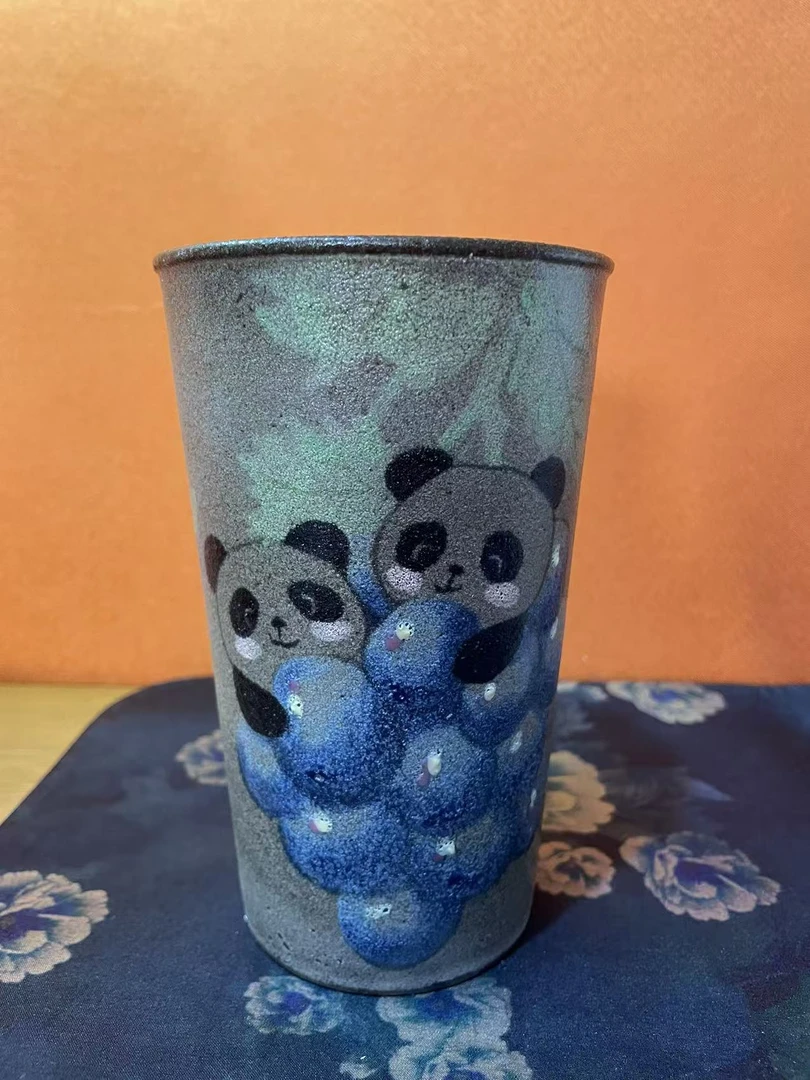 手绘熊猫可乐杯