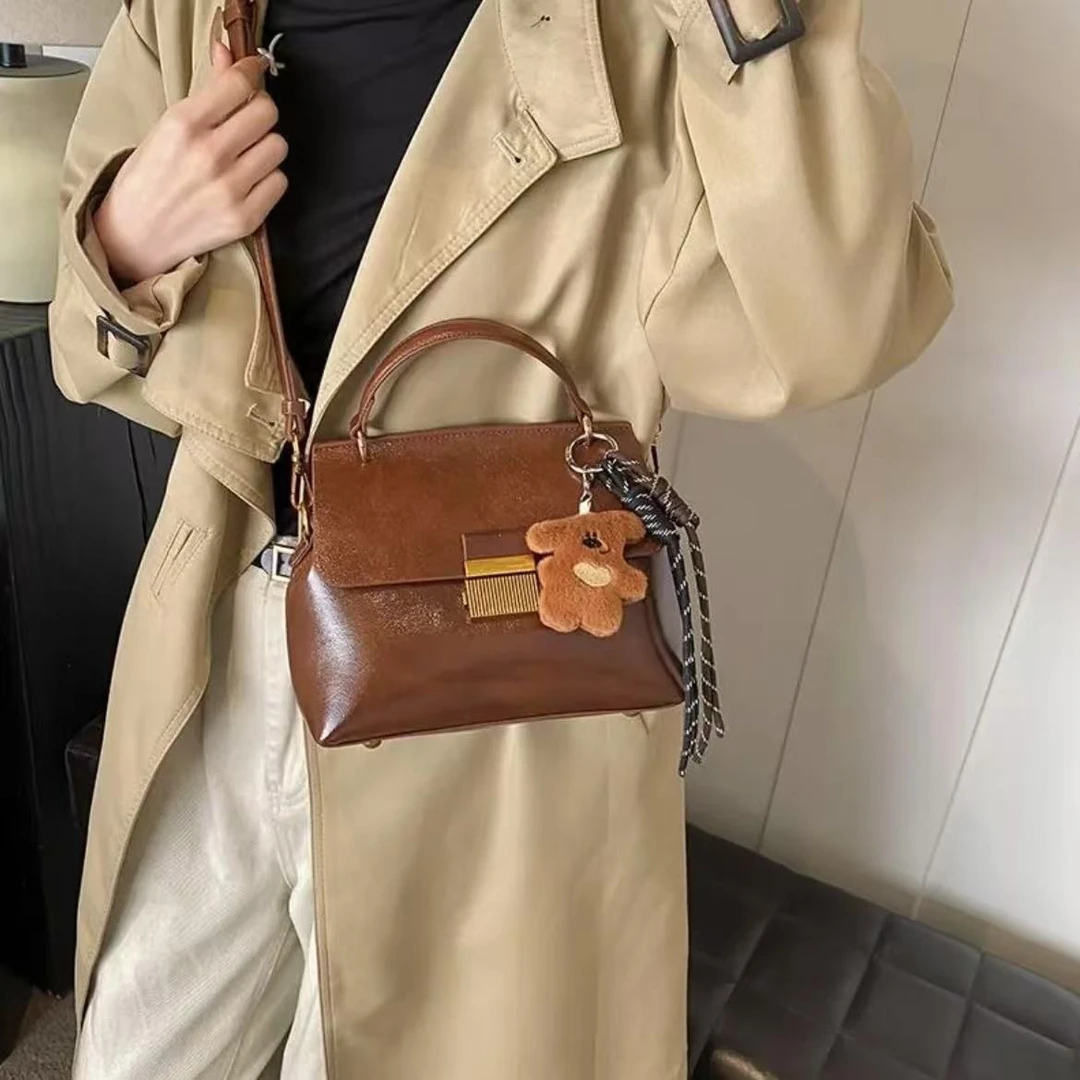 新款轻奢百搭高级感气质时尚斜挎女士包7551棕