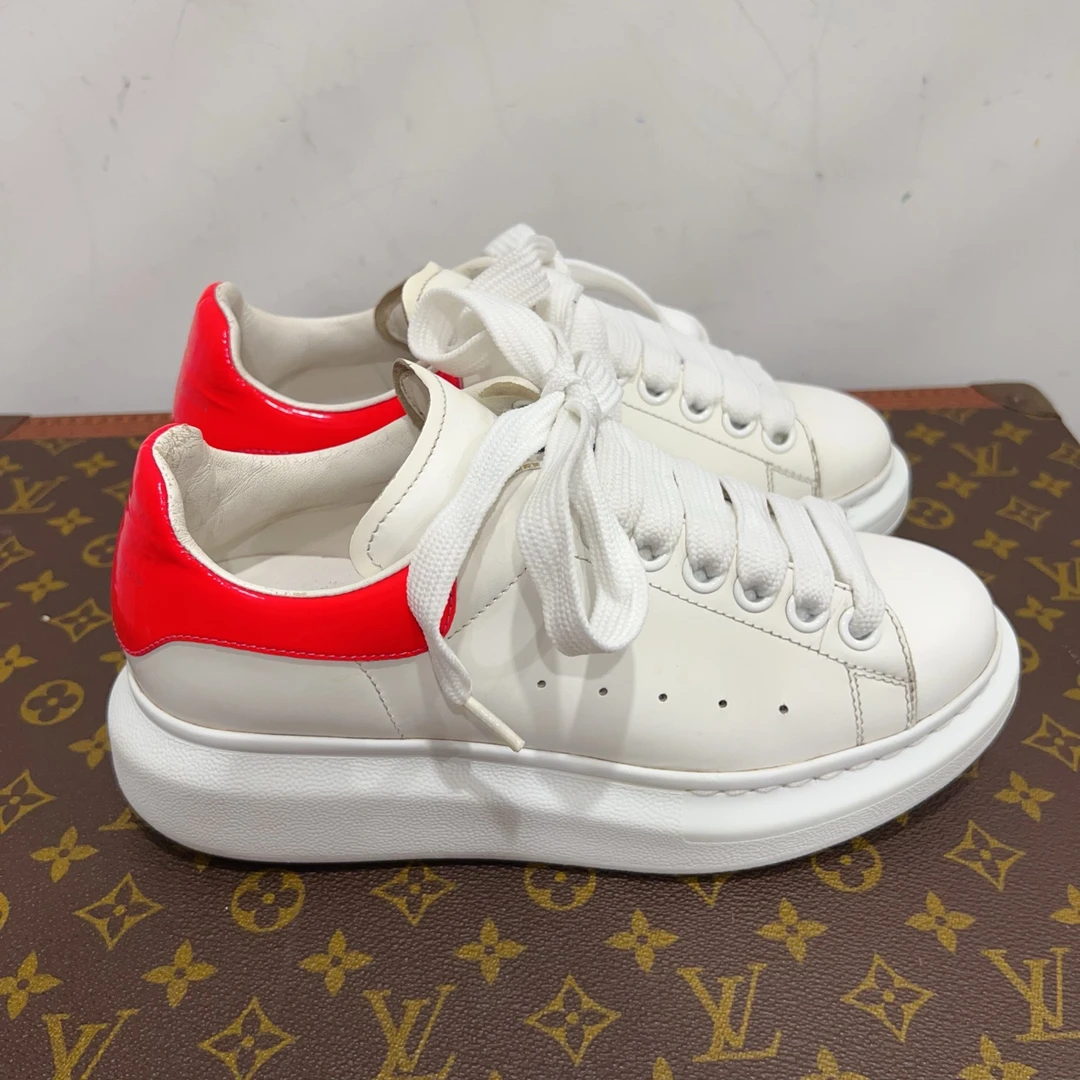 99新 Alexander McQueen/亚历山大·麦昆 平底鞋 尺码36/ GSL2605