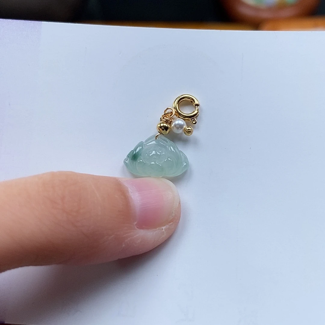 未镶嵌挂件翡翠闪