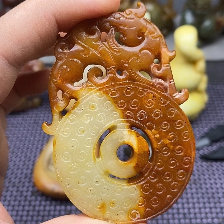 未镶嵌蛇纹石玉颈饰