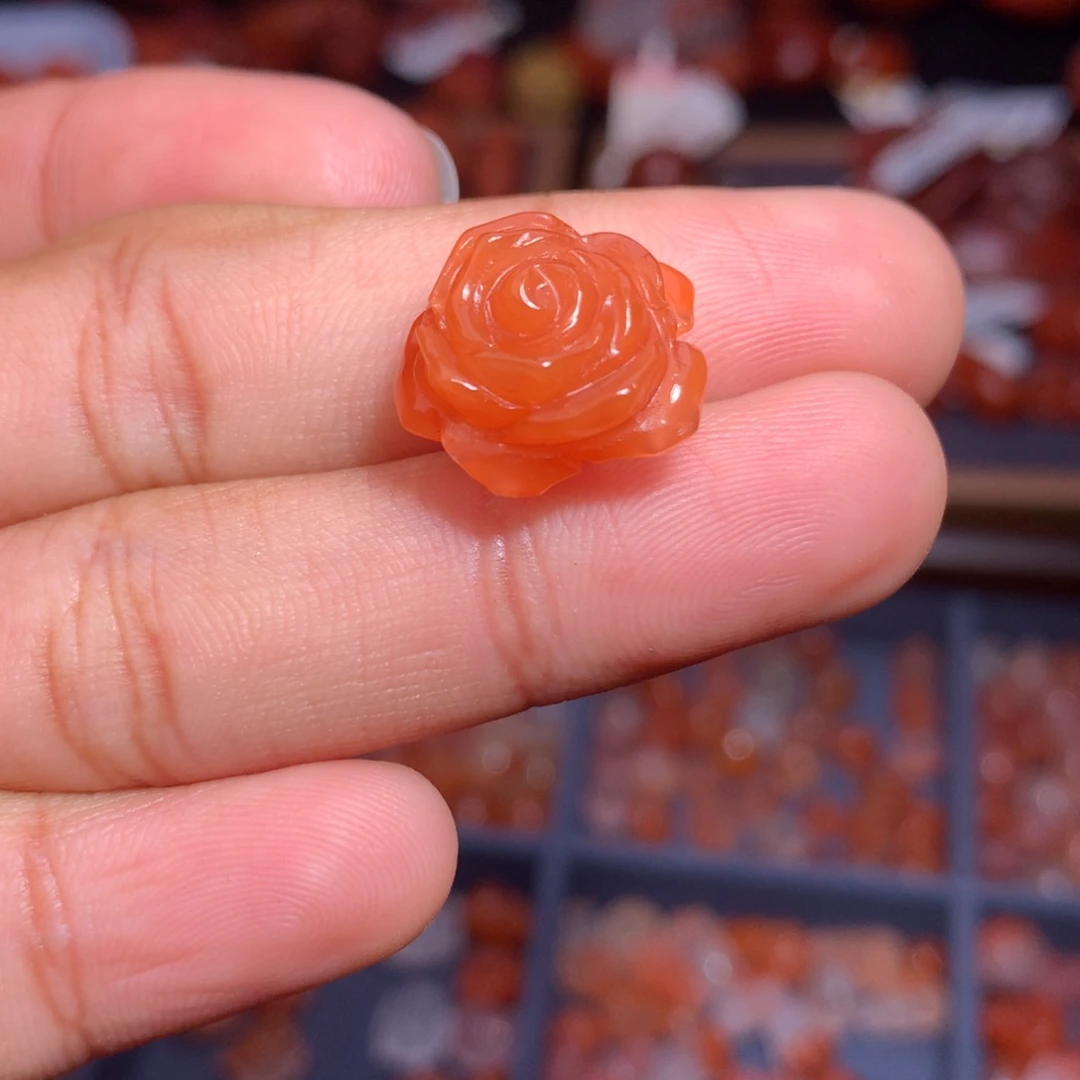 南红玛瑙未镶嵌珠宝半成品玫瑰花