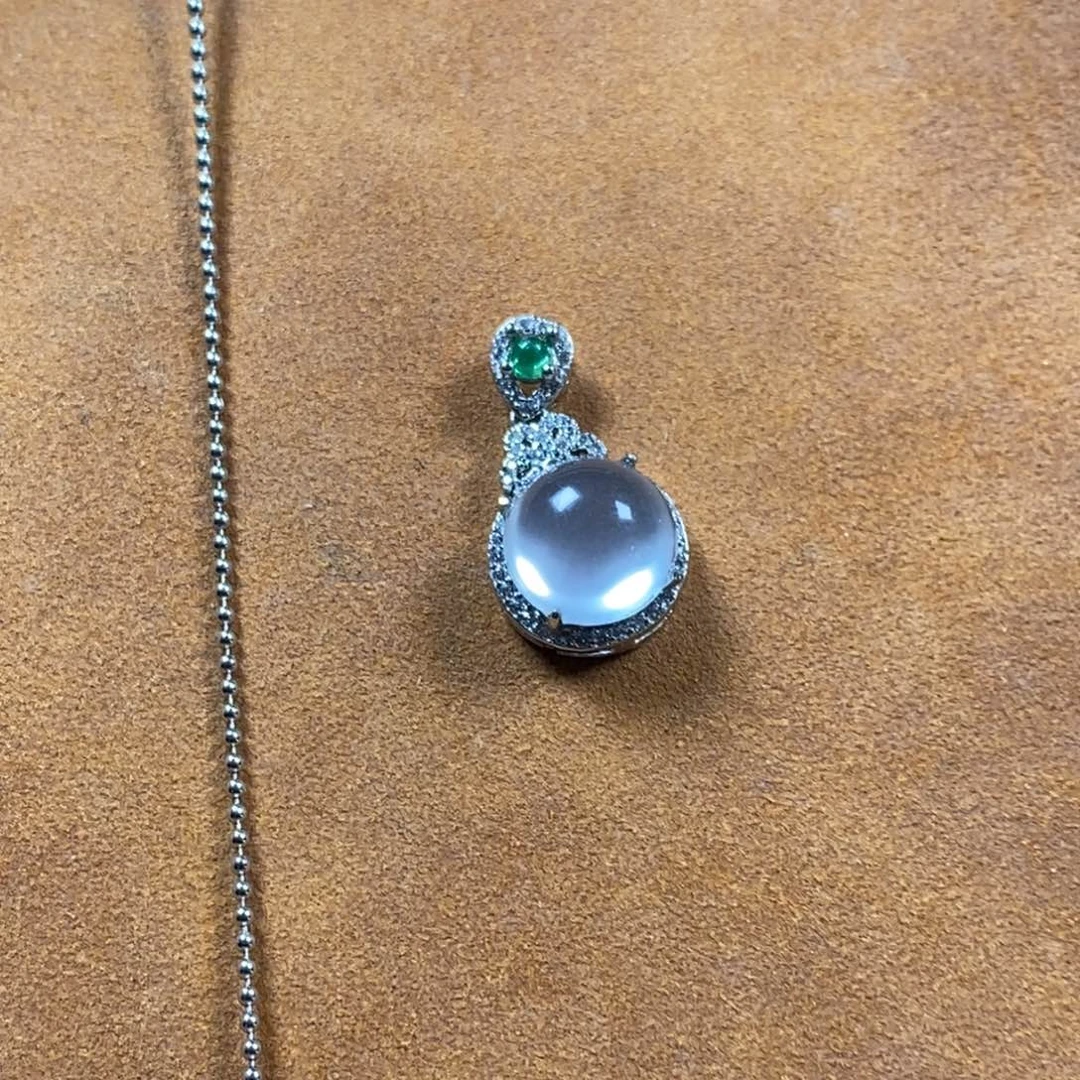 石英质玉合金颈饰蛋面