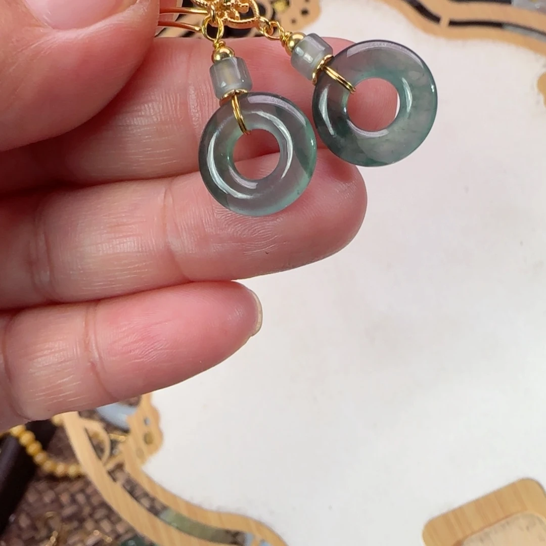 翡翠颈饰未镶嵌仿古