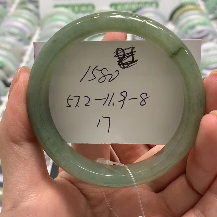 翡翠未镶嵌手镯17