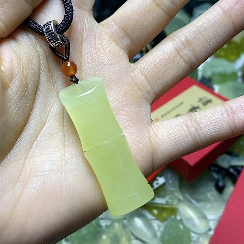 【闪购商品】蛇纹石玉颈饰未镶嵌H*R