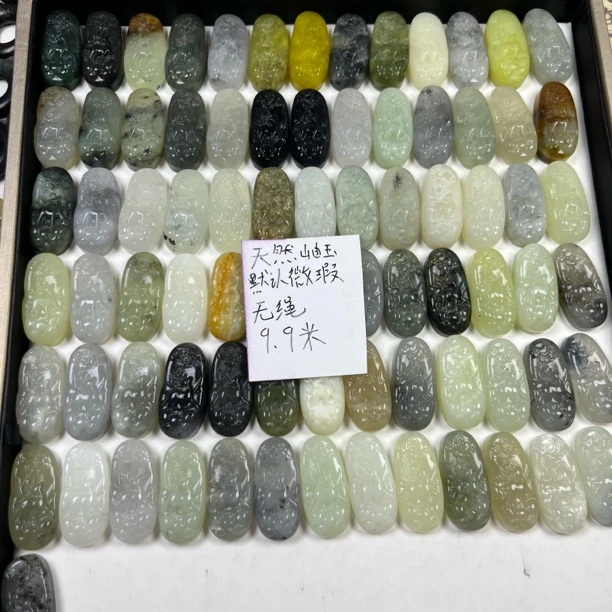 天然岫玉小鹿随机发货无绳微瑕