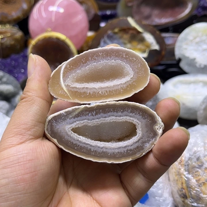 珠宝半成品水晶未镶嵌处理