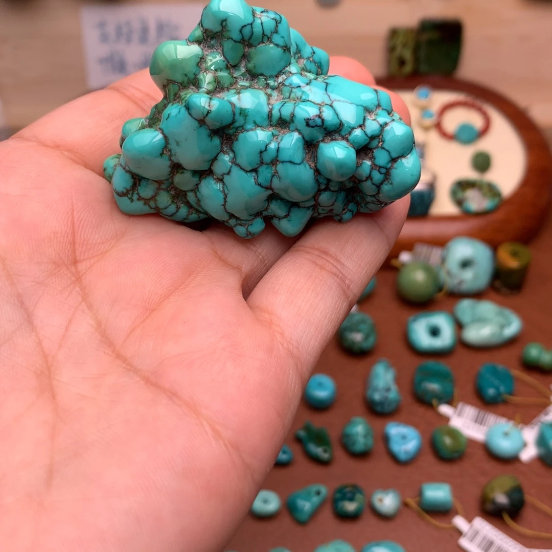 未镶嵌绿松石珠宝奇石