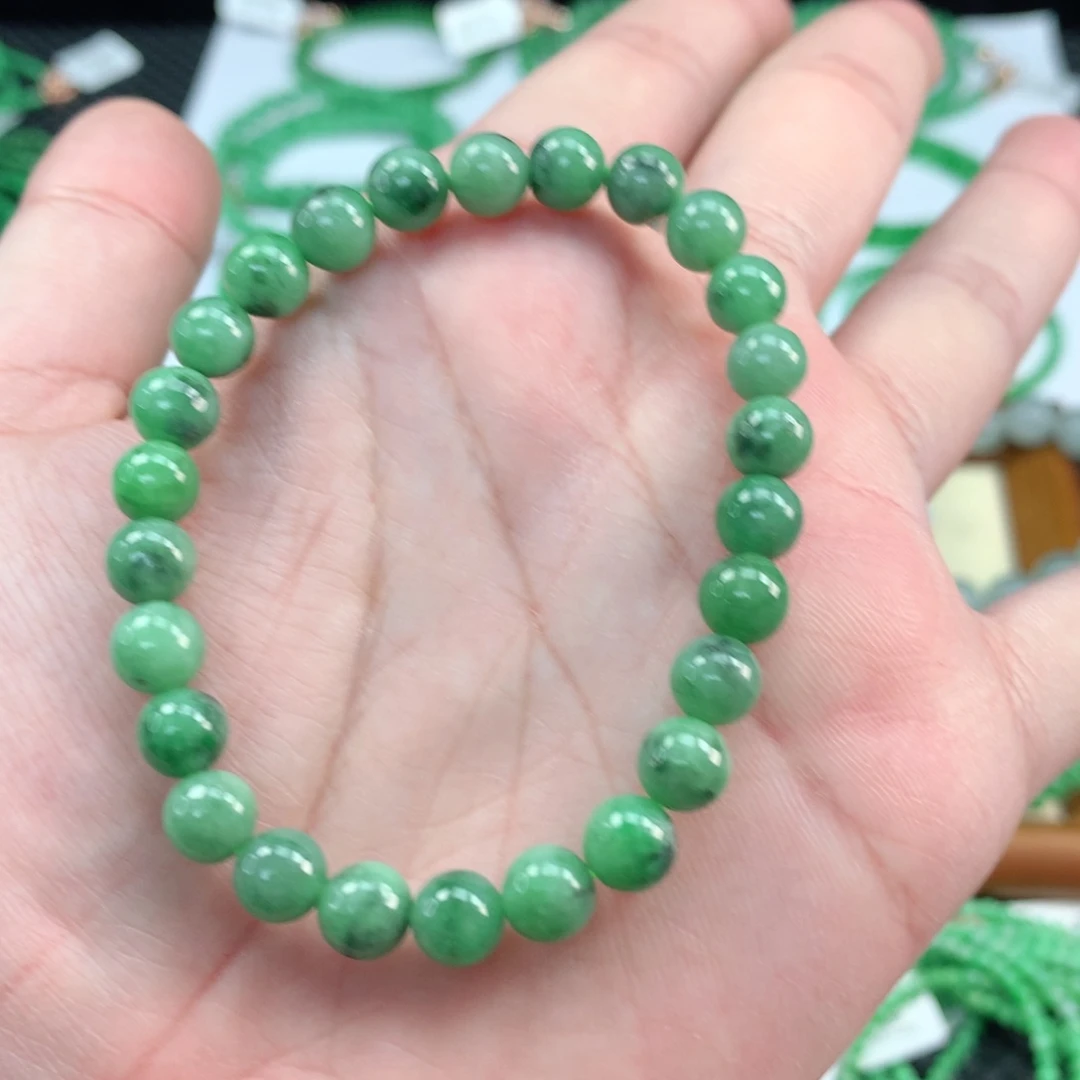 翡翠手链未镶嵌翡翠