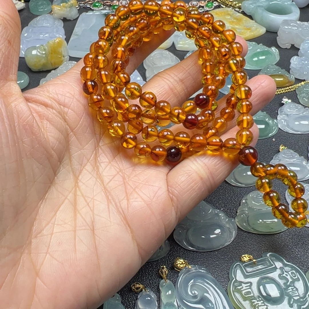 琥珀未镶嵌颈饰金珀