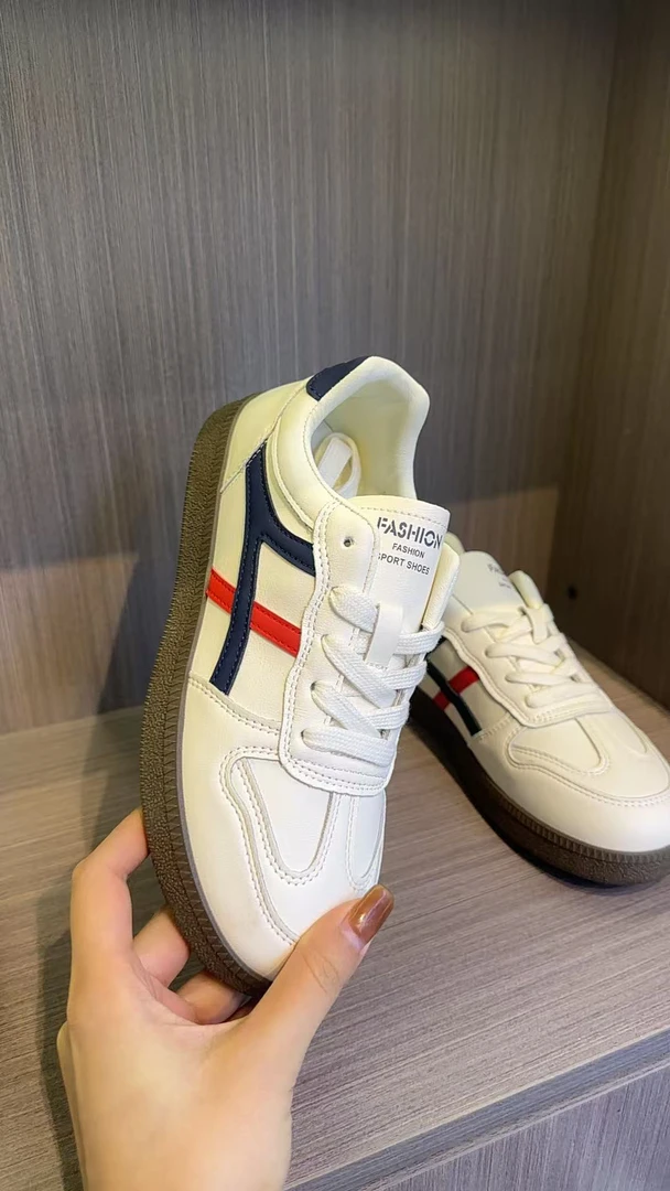 布阁服饰软底德训鞋