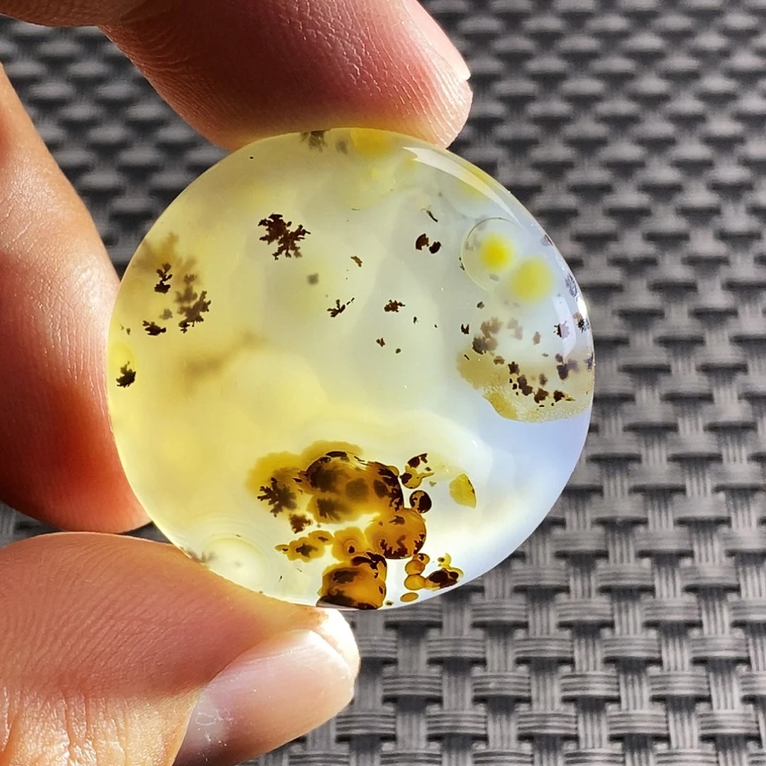 乙***泉玛瑙/玉髓未镶嵌吊坠(不含链)