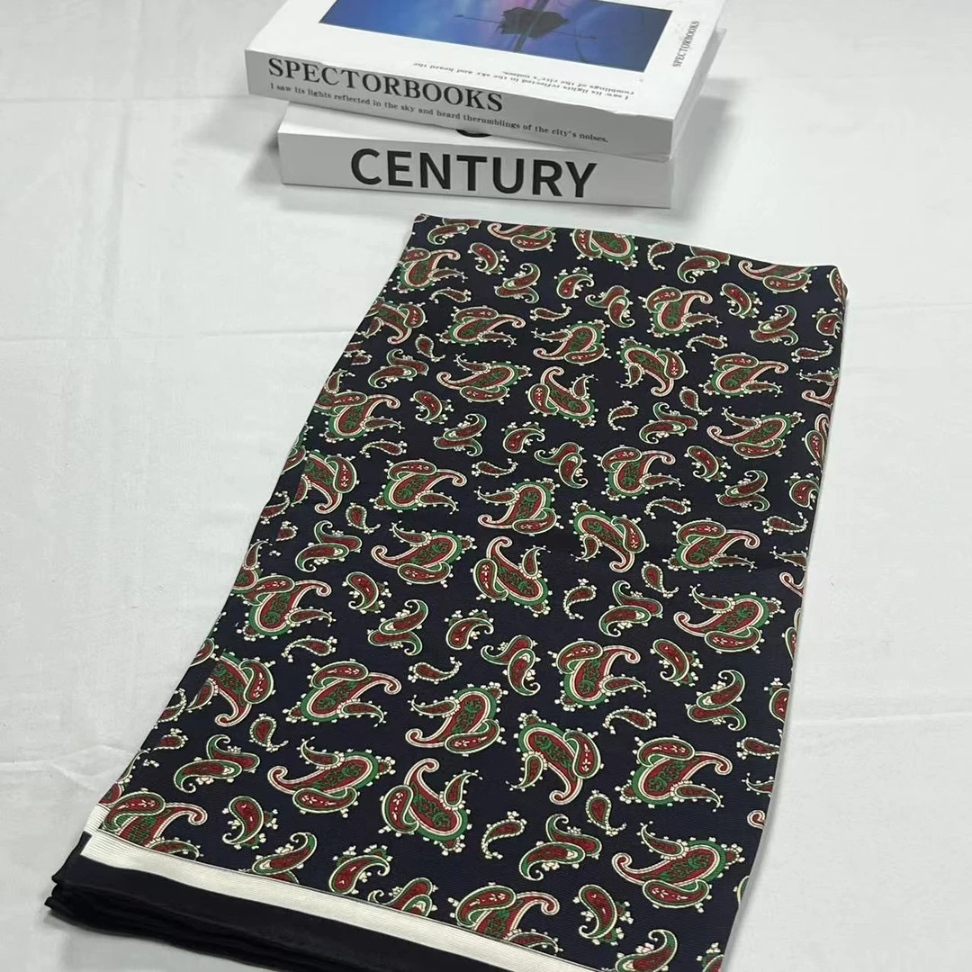 90意罗绸方巾-遨游漫漫 双面85cm丝巾