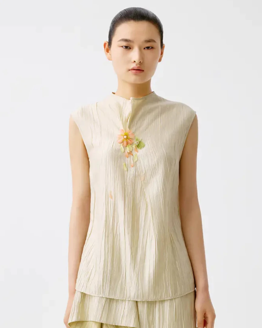 【娇娇推荐】LA MAISON JADE玉琼国风25SS淡绿色肌理纹手工订珠小衫