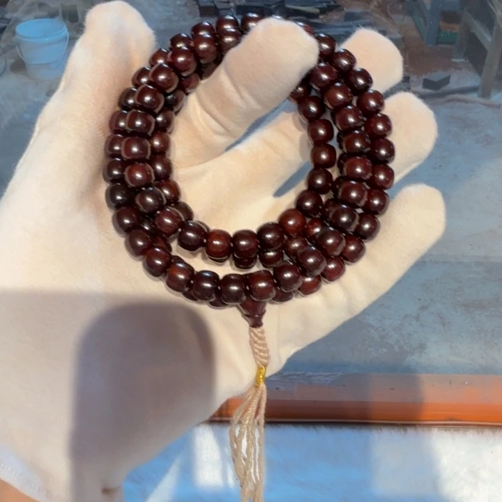 1****小叶紫檀手串/手链8✖️9老型高油密老料108