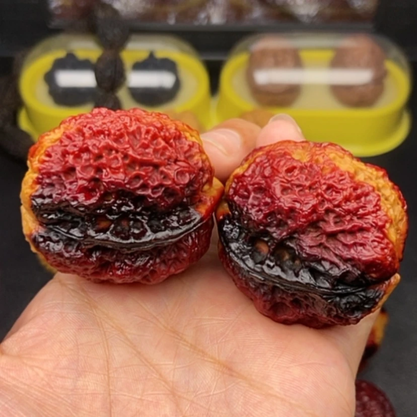 【闪购商品】文玩核桃吊坠41尺七彩饕餮金蟾
