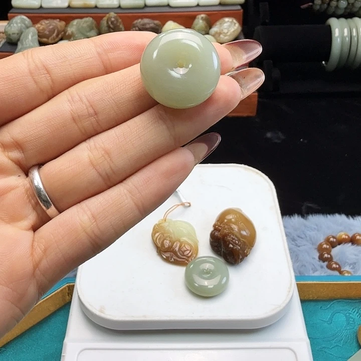 和田玉（糖玉）未镶嵌手链