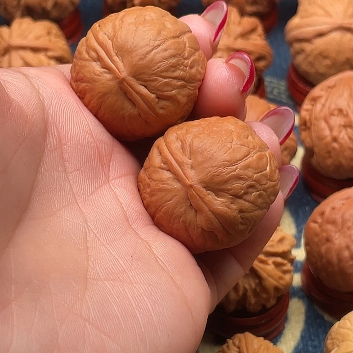 求***己文玩核桃把件精品手捻