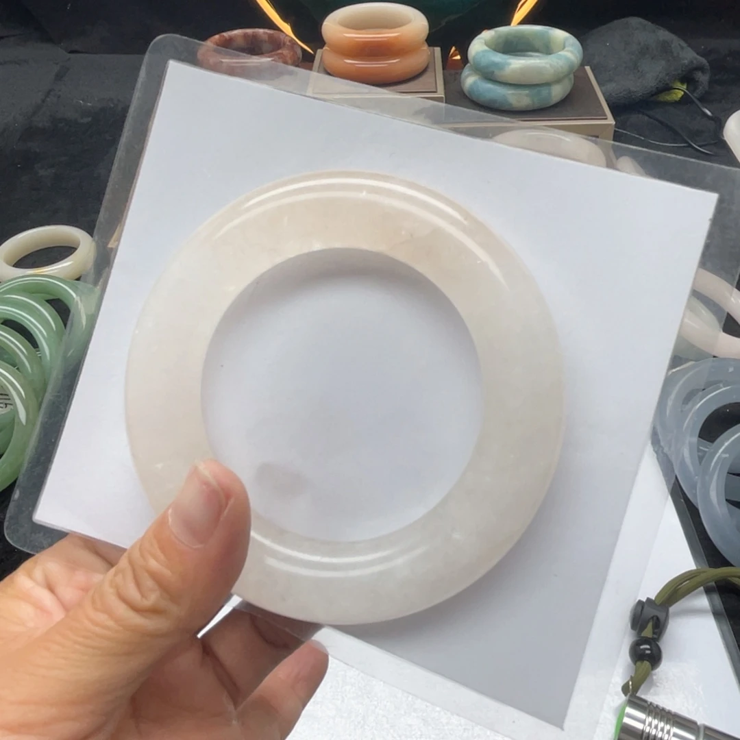 韵****石英质玉未镶嵌15844883398