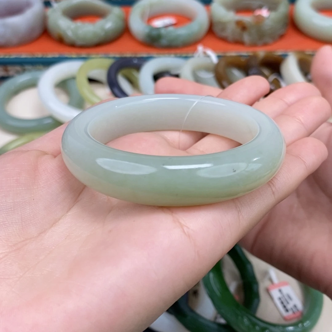 和田玉手镯未镶嵌手镯 53.4