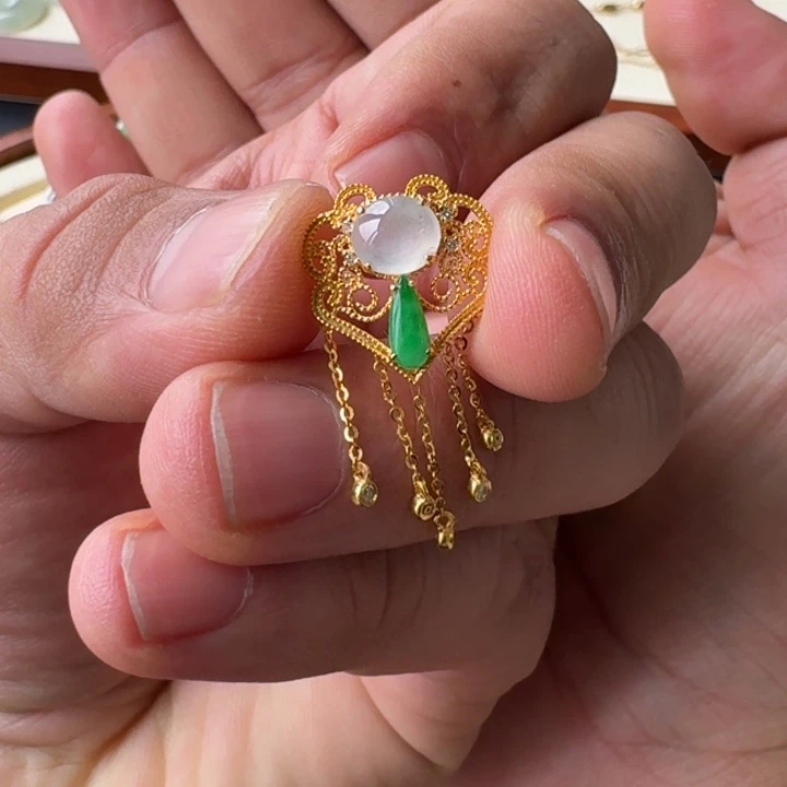 翡翠吊坠(不含链)18K金镶嵌