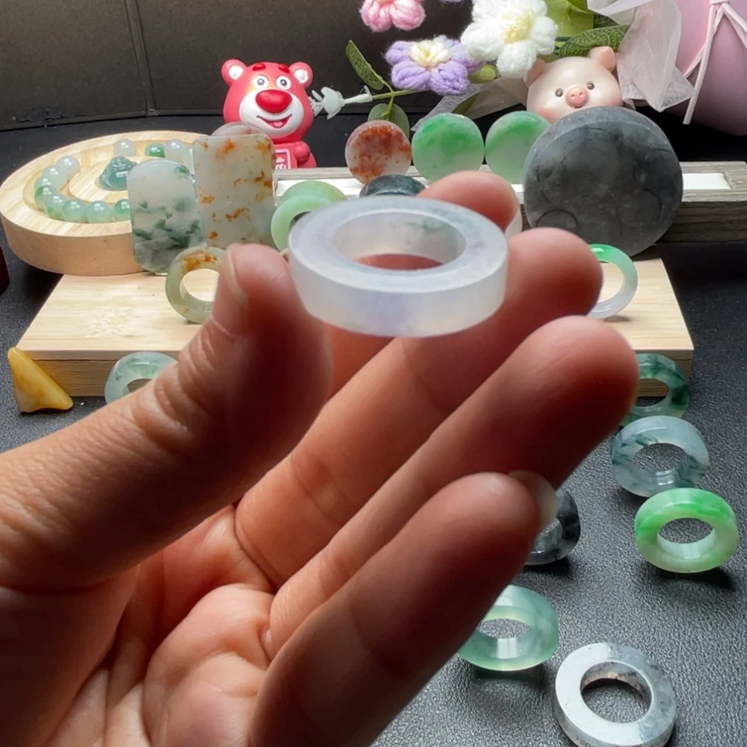 未镶嵌定制翡翠翡翠