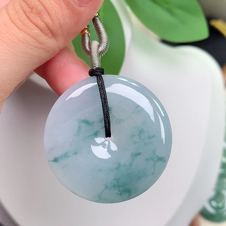 颈饰未镶嵌翡翠平安扣 35.5x5.6mm