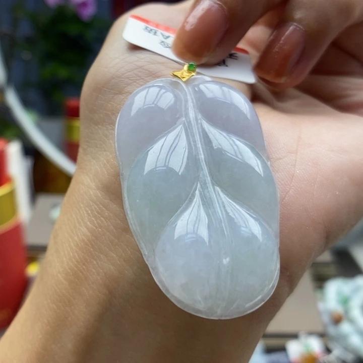 翡翠18K金镶嵌颈饰吊坠36