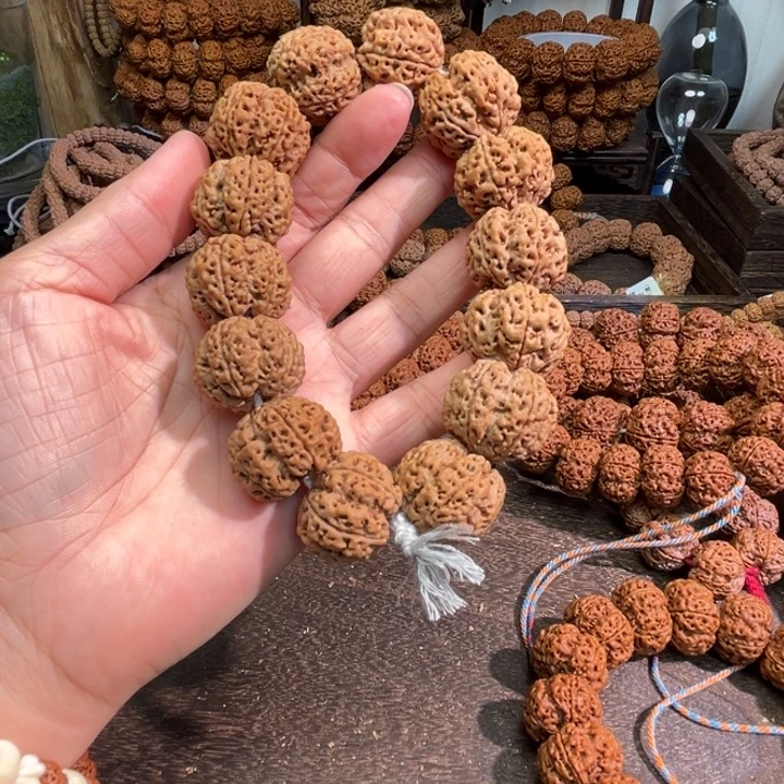 ****明金刚菩提手串梅花