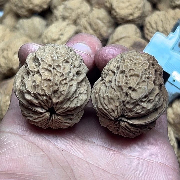 文玩核桃把件16号荷叶蛙39尺