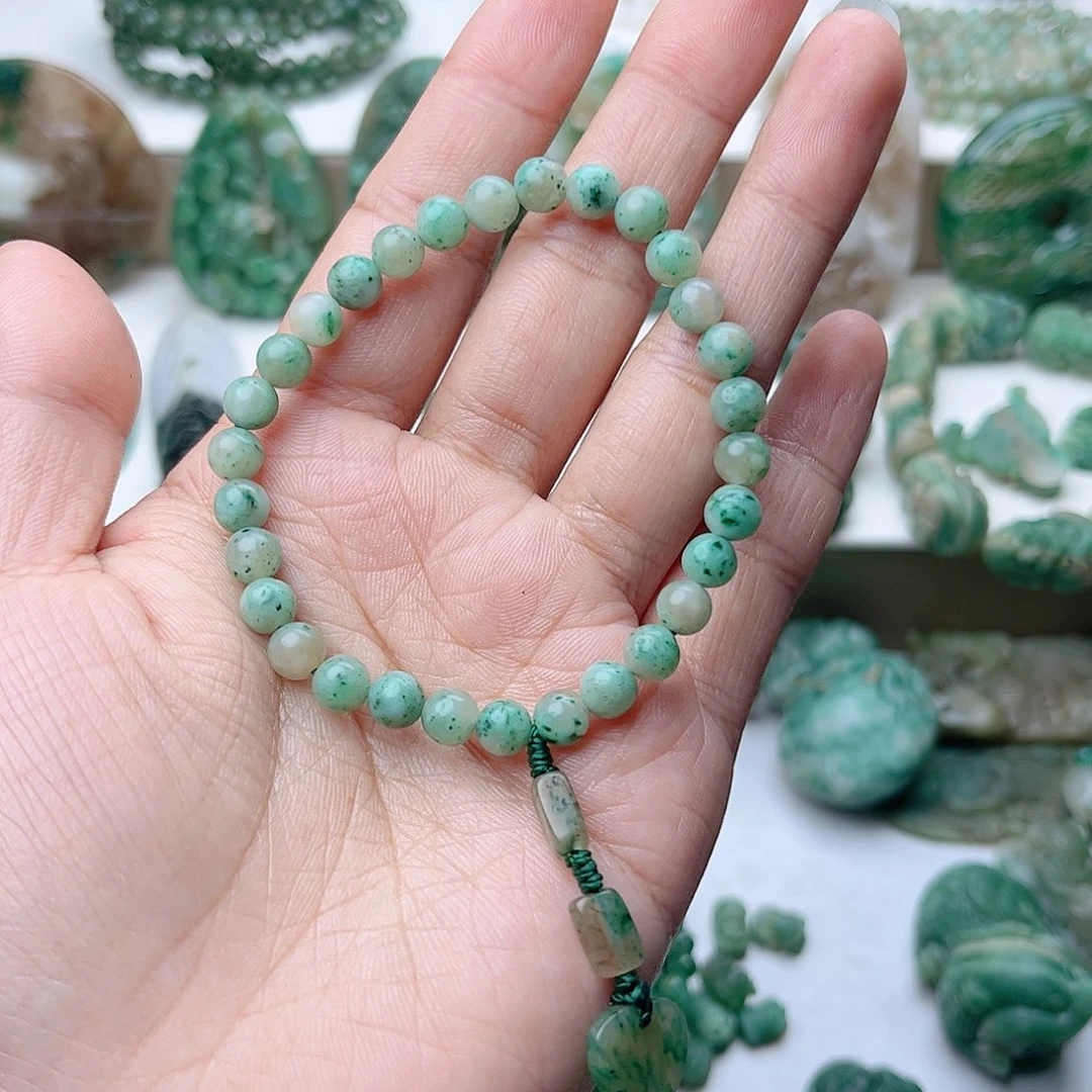 独山玉手串未镶嵌懒*咪