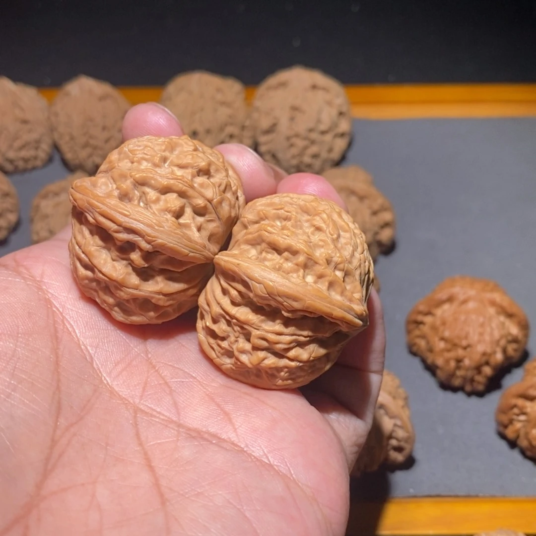 煎***子文玩核桃把件核桃