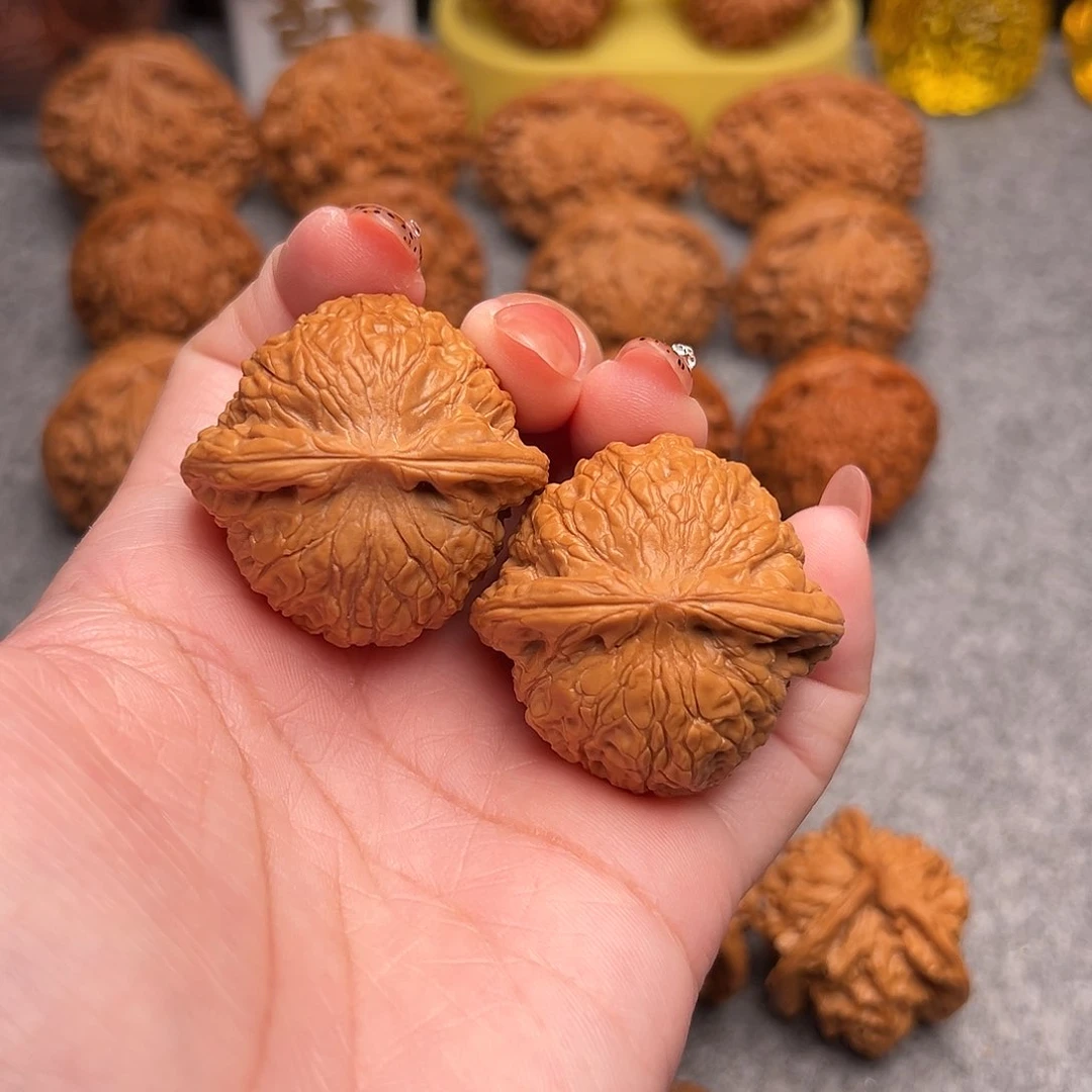 把件文玩核桃刘*禹精品乾隆磨39+全品