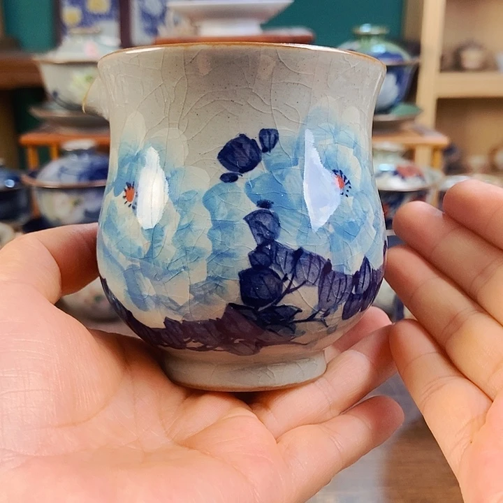 瓷片手工制作工艺精湛等