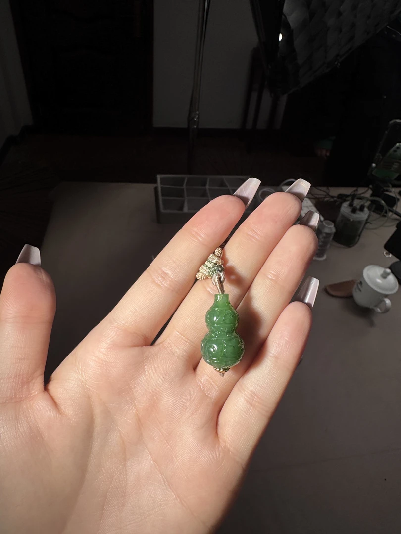 和田玉碧玉葫芦挂坠