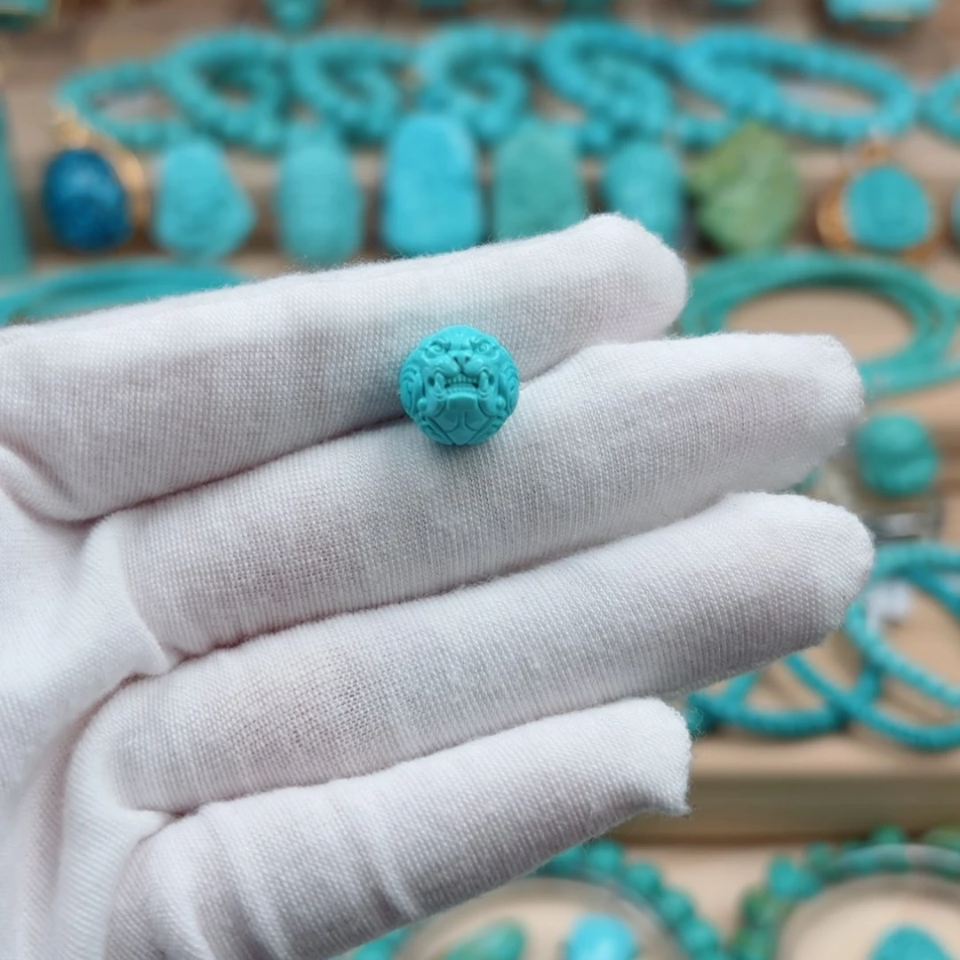 绿松石未镶嵌珠宝奇石