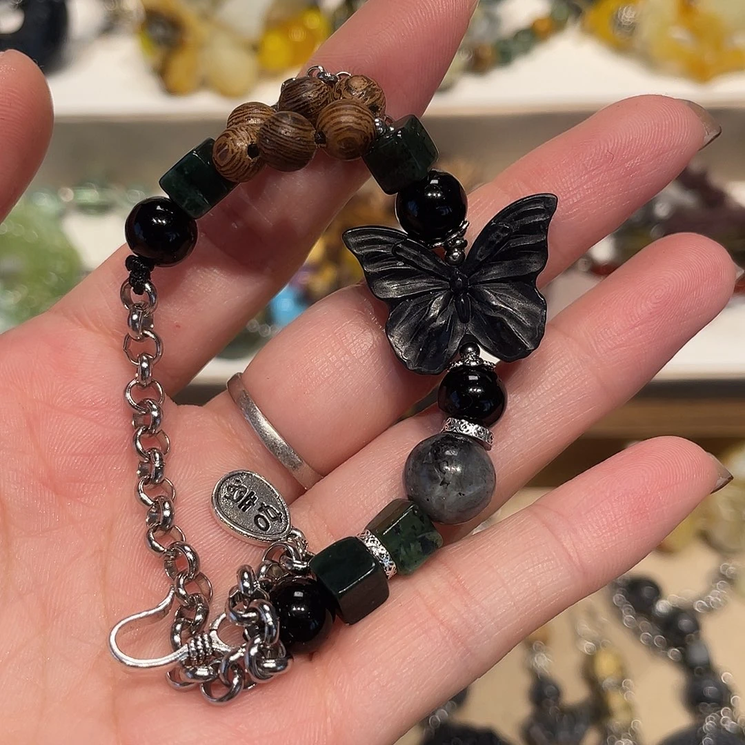 蛇纹石玉合金颈饰