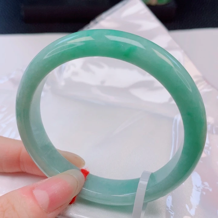 未镶嵌手镯翡翠55圈